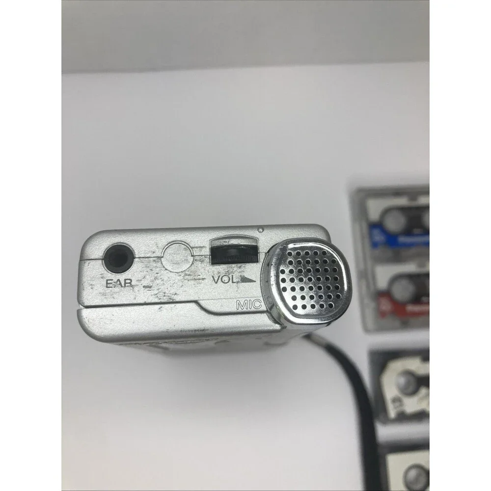 Sony Voice Recorder AS IS UNTESTED M-540V PARTS Or Repair With 7 Pre-owned Tapes